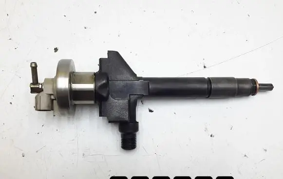 Mazda 6 Fuel injector