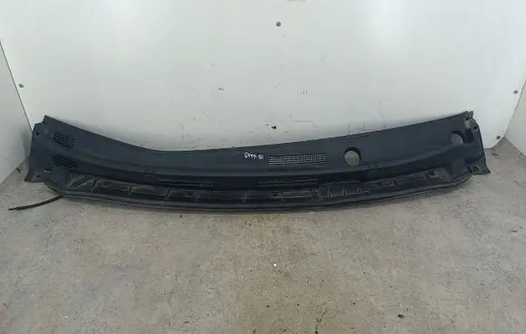 Nissan Note (E12) Wiper trim 