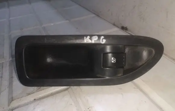 Renault Laguna II Electric window control switch 8200016013