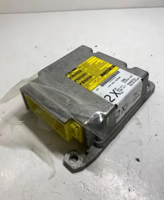 Toyota Avensis T250 Airbag control unit/module 8917005220