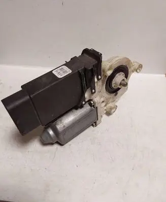 Volkswagen PASSAT B5 Other control units/modules 105414301