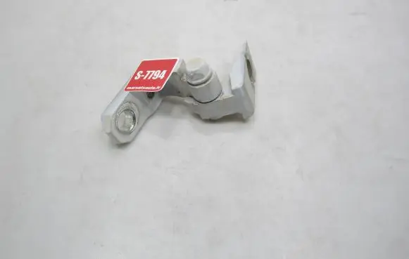 Volkswagen Caddy Front door upper hinge 2K5831402