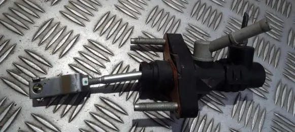 Toyota Avensis T250 Clutch master cylinder
