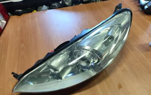Peugeot 407 Headlight/headlamp 16111100 J014109