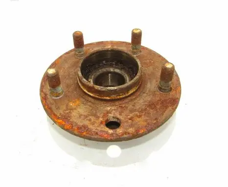Nissan Almera Tino Rear wheel hub