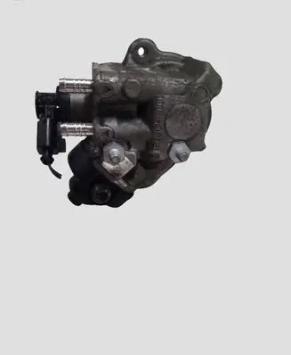 Volkswagen PASSAT B7 Fuel injection high pressure pump 0445010526 03L130755L