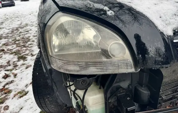 Hyundai Tucson JM Headlight/headlamp 921022EXXX