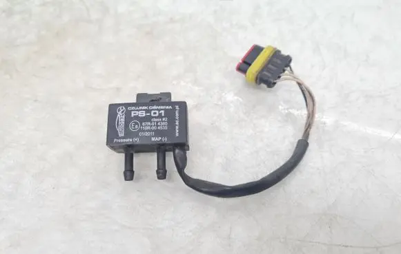 Audi A6 S6 C5 4B Fuel pressure sensor PS01 67R014360 110R004535
