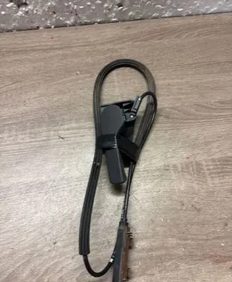 Volkswagen Golf V Engine bonnet (hood) release handle 1K1823633