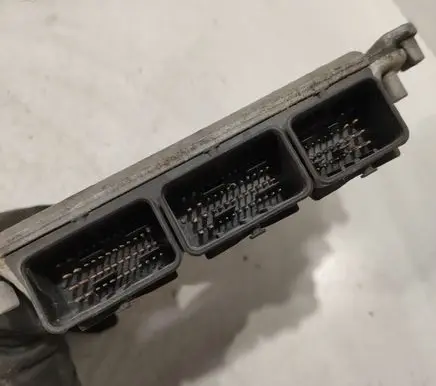 Renault Laguna II Engine control unit/module ECU 0281010637 8200211711