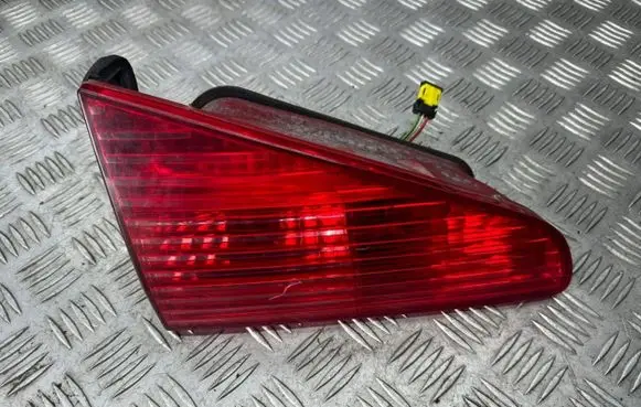 Peugeot 607 Tailgate rear/tail lights 2543G