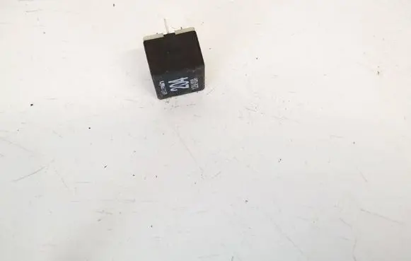 Audi A4 S4 B5 8D Other relay 431951253h