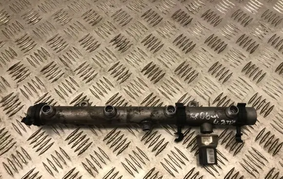 Audi A8 S8 D3 4E Fuel main line pipe 057130089G