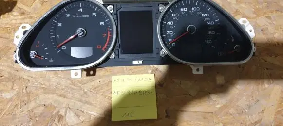 Audi A6 S6 C6 4F Speedometer (instrument cluster) 4F0920983H