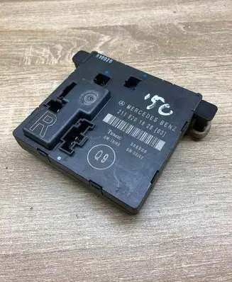 Mercedes-Benz E W211 Door control unit/module 2118201626 356806 RIGHTUSED