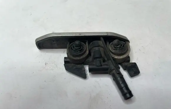 BMW 3 E46 Headlight washer spray nozzle cap/cover 8374370