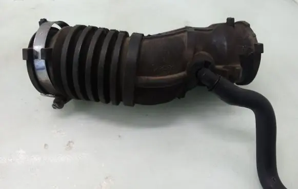 Renault Modus Air intake hose/pipe 