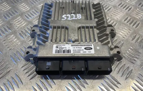 Land Rover Range Rover Sport L320 Engine control unit/module 5WS40371C 6H4Q12A650CD NNW506880