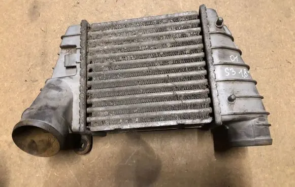 Audi A3 S3 8L Intercooler air channel guide 8L9145806B