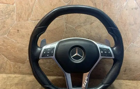 Mercedes-Benz CLS C218 X218 Steering wheel 