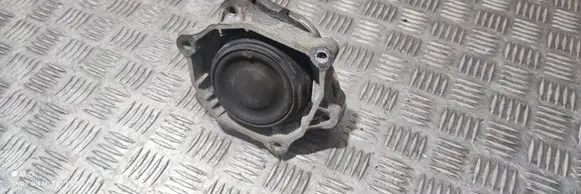BMW 4 F32 F33 Engine mount bracket 6859411