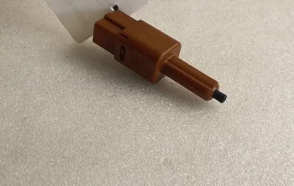 Nissan Juke I F15 Rear door sensor 15805MN