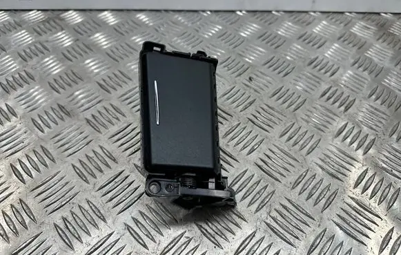 Lexus CT 200H Dashboard storage box/compartment 5880276040