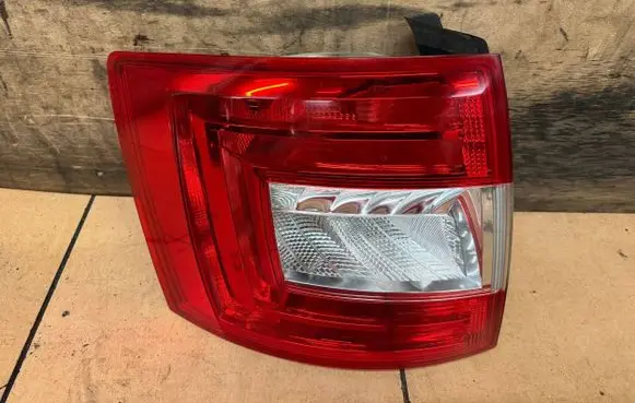 Skoda Octavia Mk3 (5E) Rear/tail lights 5E9945095