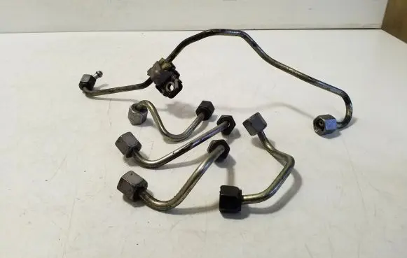 Land Rover Evoque I Fuel injector supply line/pipe 