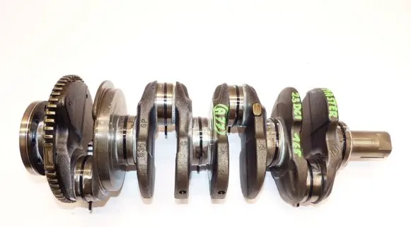 Renault Master III Crankshaft 8200805625