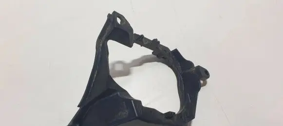 Ford Mustang VI Fog light bracket FR3B15267AB FNC4199