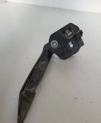 BMW 3 E90 E91 Headlight/headlamp mounting bracket 7136827