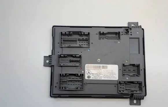 Mercedes-Benz C W206 Central body control module A2069001124 5DK01696887 A2069028214