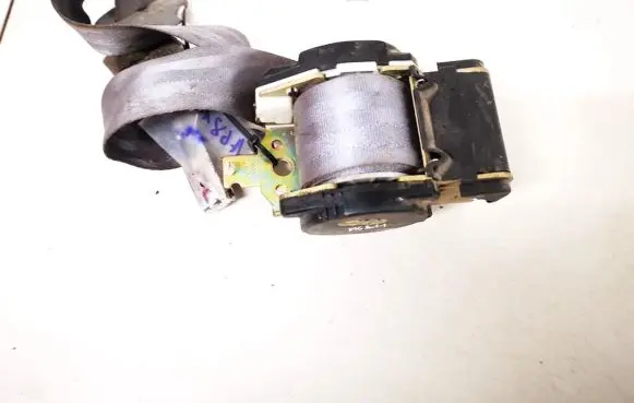 Peugeot 806 Rear seatbelt b501322