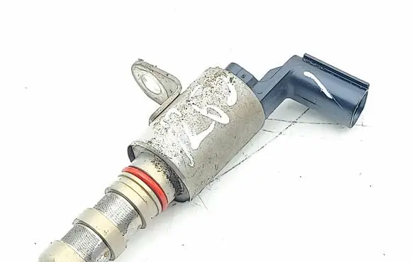 Toyota RAV 4 (XA50) Camshaft vanos timing valve 0129AF41D25010