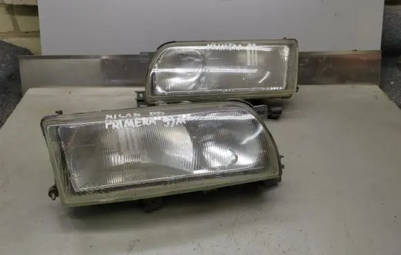 Nissan Primera Headlights/headlamps set 