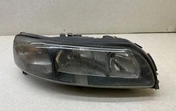 Volvo V70 Headlight/headlamp 8693548 89007898