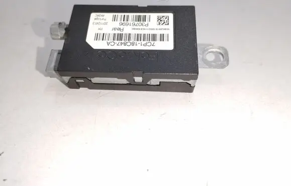 Volvo S60 Antenna control unit P30761696