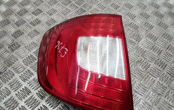 Skoda Superb B6 (3T) Rear/tail lights 21489003