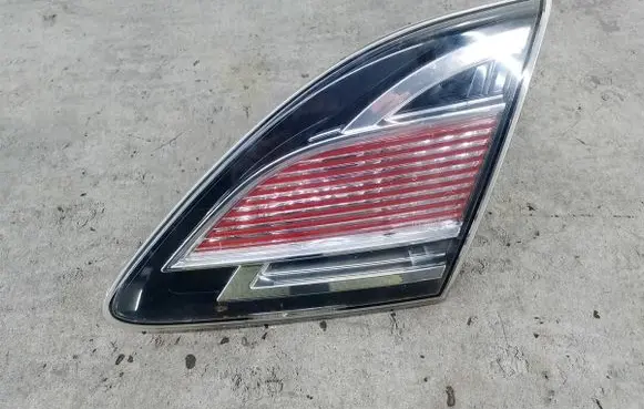 Mazda 6 Tailgate rear/tail lights GS1F513F0