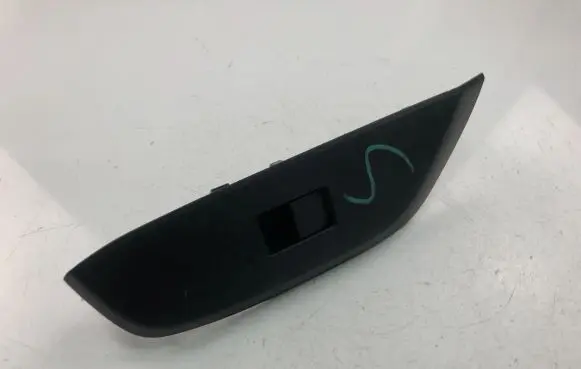 Toyota Prius (XW30) Electric window control switch 74231K0080