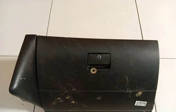 Volkswagen Bora Glove box 55D3201