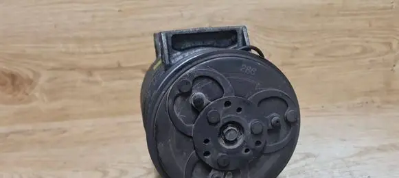 Volvo V70 Air conditioning (A/C) compressor (pump) P8684287