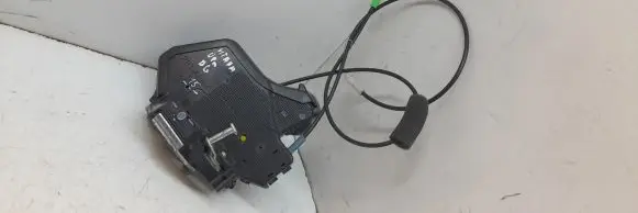 Suzuki Grand Vitara II Rear door lock