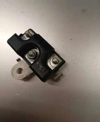 Audi A8 S8 D3 4E Battery relay fuse 4E0035209A