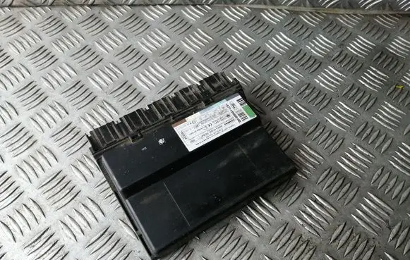 Ford Mondeo Mk III Comfort/convenience module 1S7T15K600HB 5WK48732B