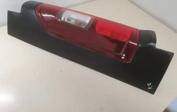 Opel Vivaro Rear/tail lights