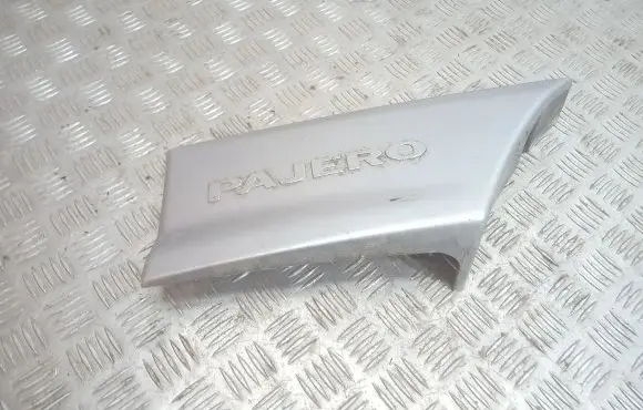 Mitsubishi Pajero Fender trim (molding) MR437820