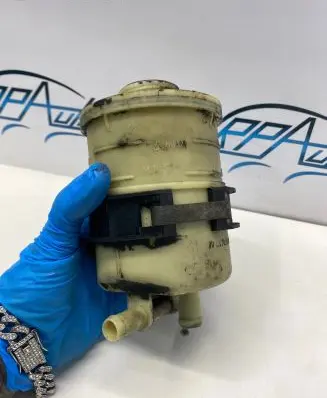Peugeot 807 Power steering fluid tank/reservoir 7700782884