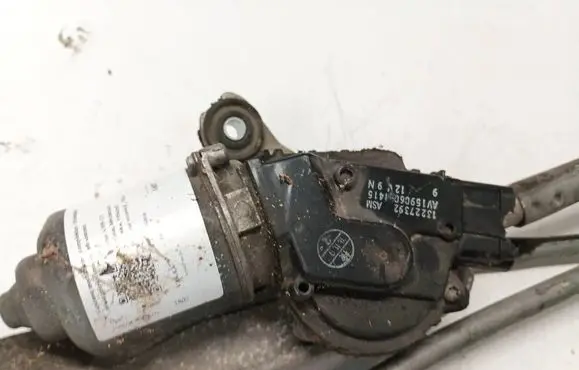 Opel Insignia A Wiper motor 13227392 AV1590601415